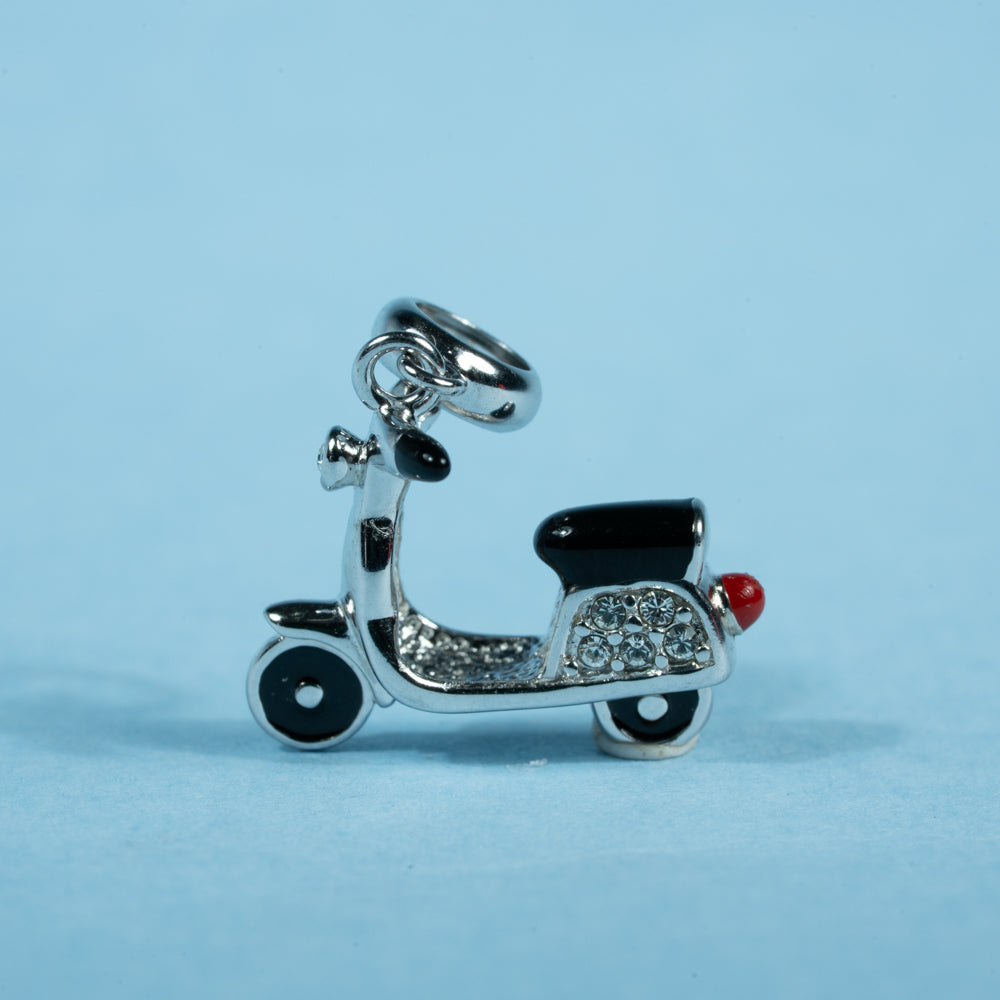 Scooty Pendant