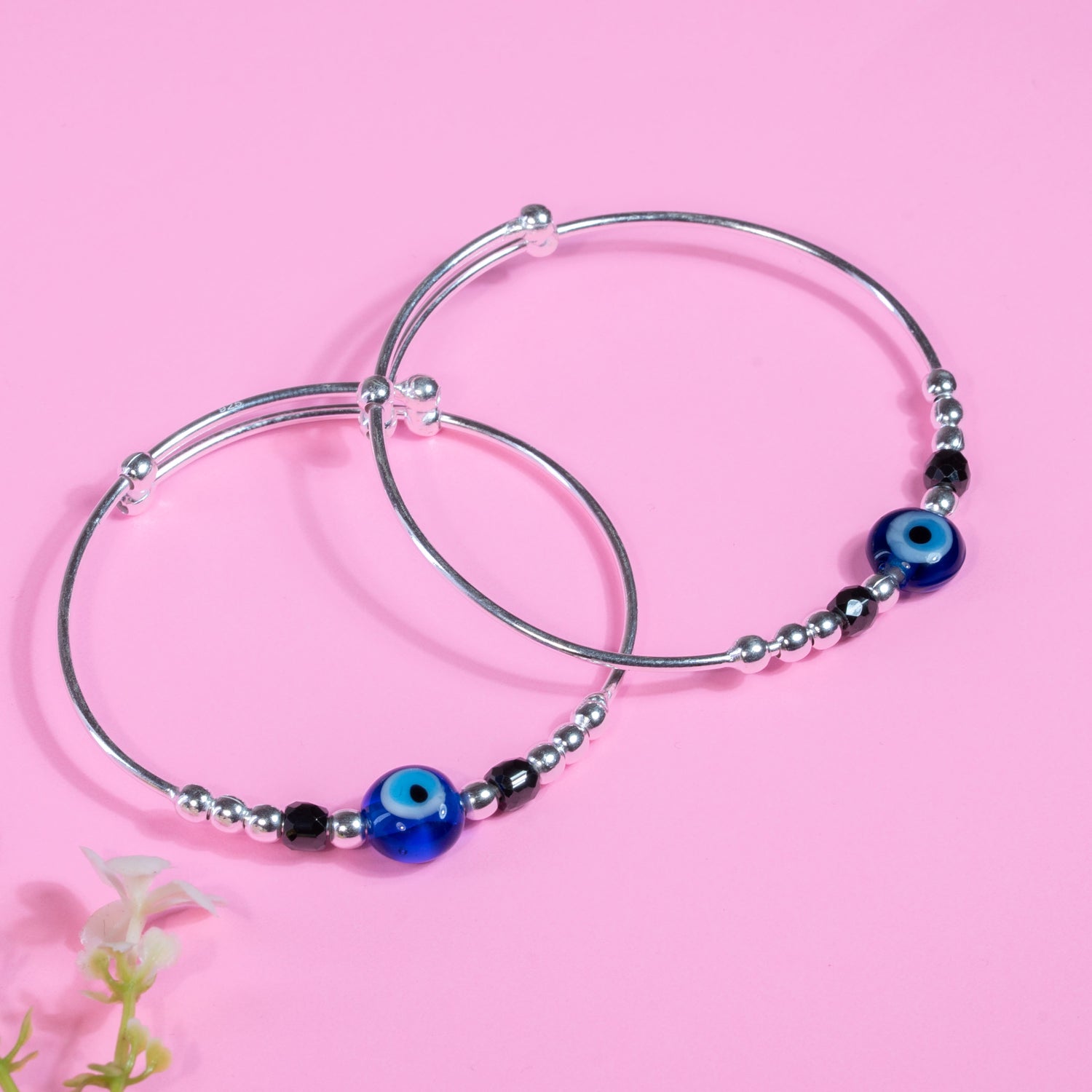Ilam Bangle