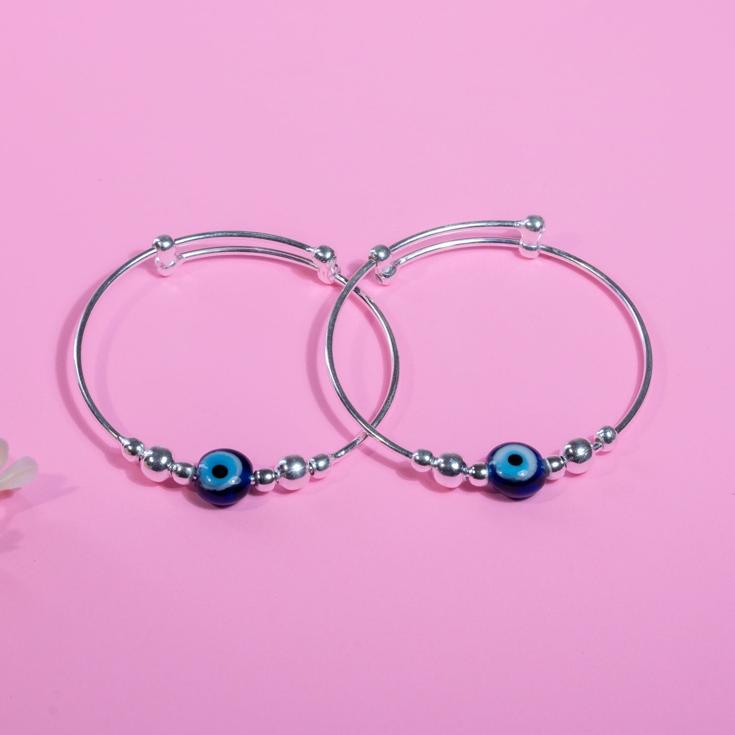 Ilam Bangle