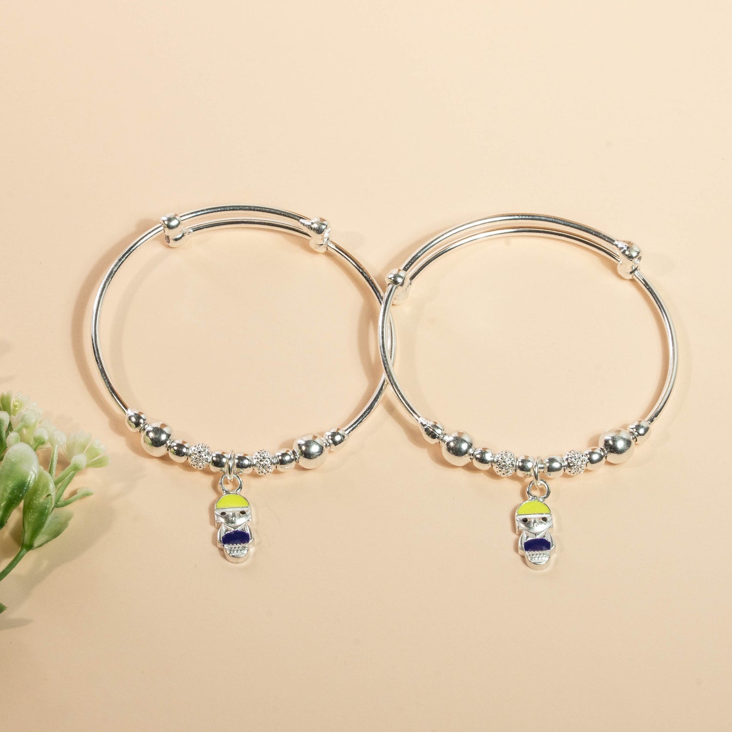 Ilam Bangle