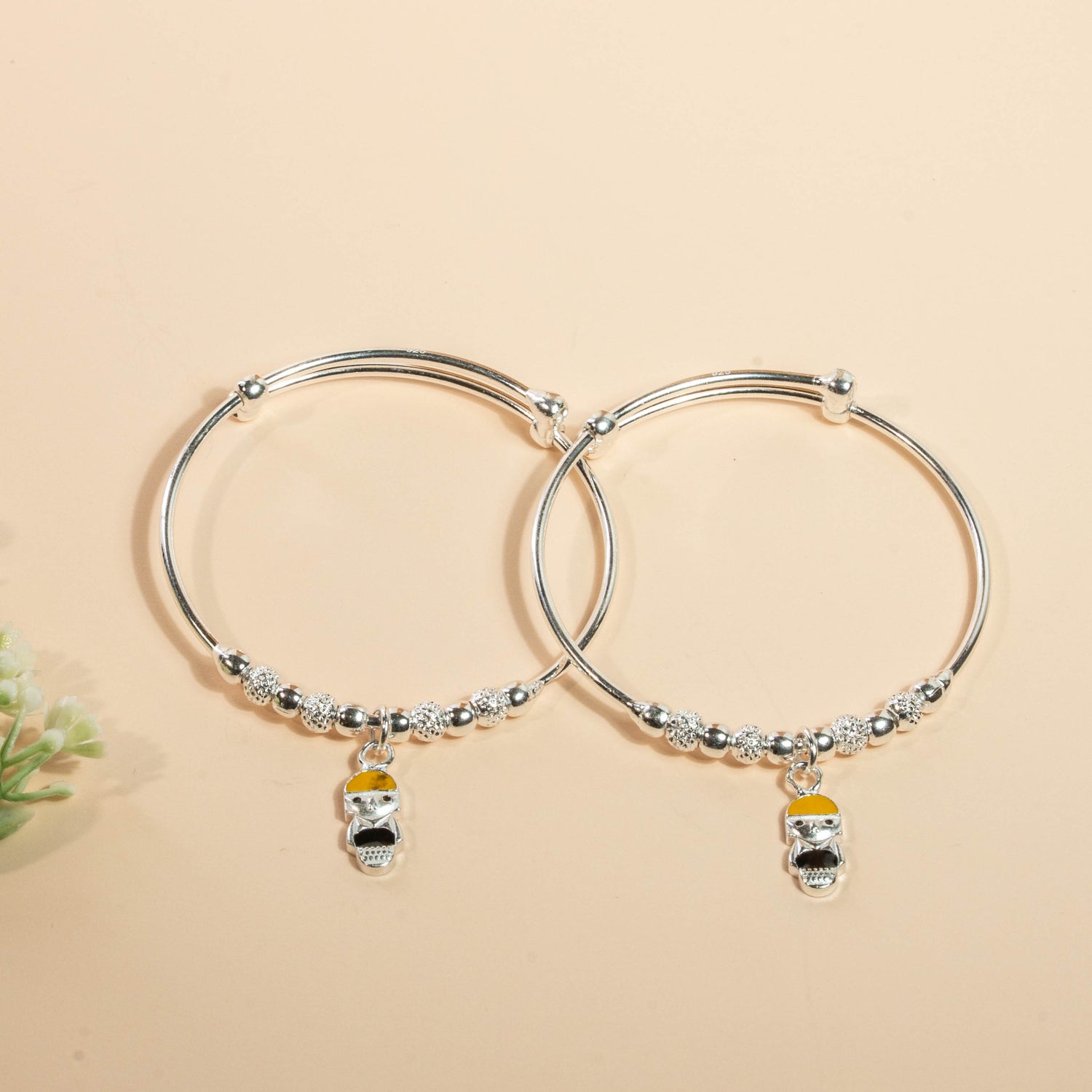 Ilam Bangle