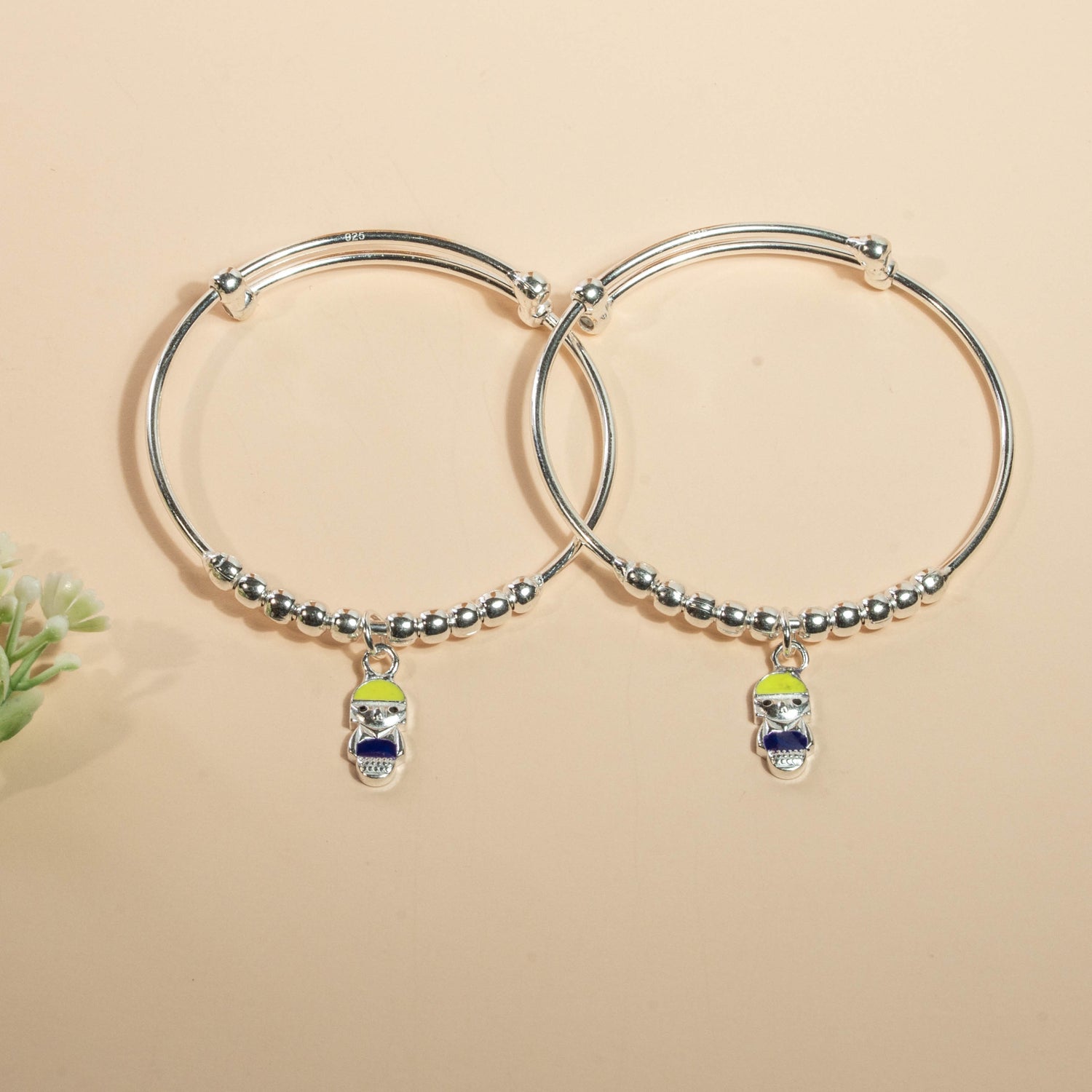 Ilam Bangle
