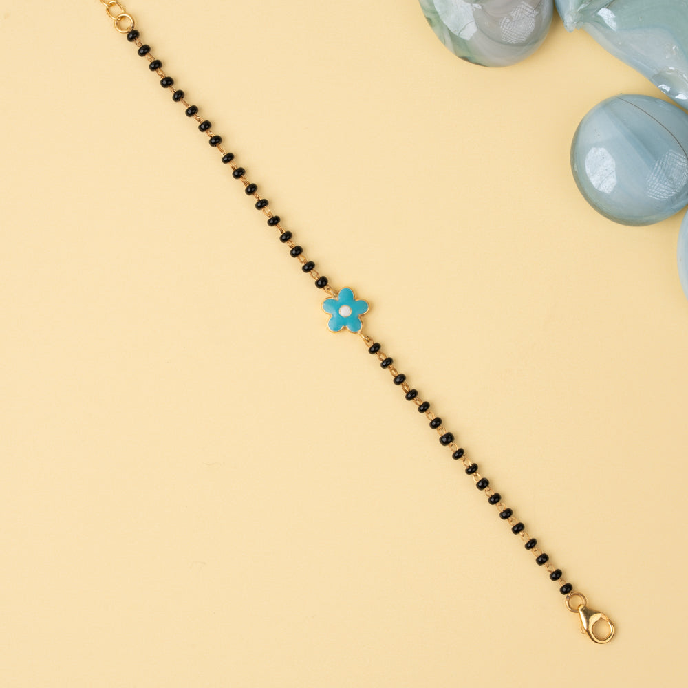 Tiny Bud Bracelet